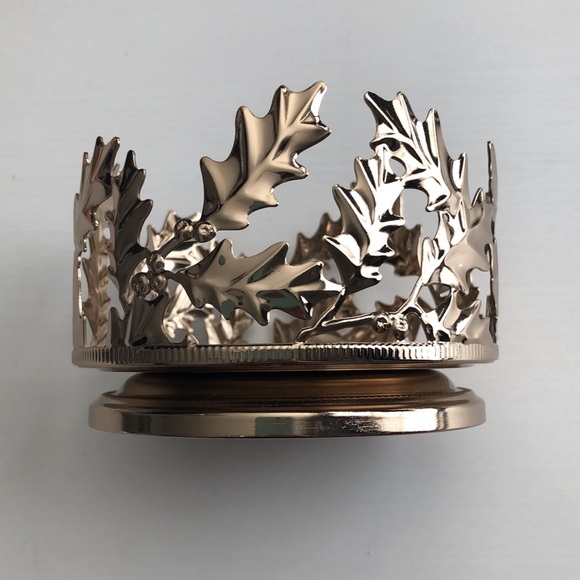 Bath & Body Works Accents Bath And Body Works Leaves Candle Holder Poshmark